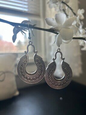 Vintage Boho Antique Silver Tone Engraved Statement Earrings